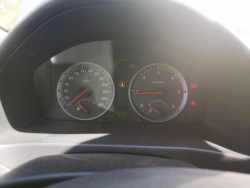 volvo S40 шланг воды 2005 2.0л