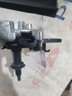 трапеция дворников C5 AIRCROSS, DS7 GRANDLAND 3008 2 5008 9824762480