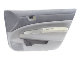 TOYOTA PRIUS II 03-09 дверные карты правый передний D7777-27700