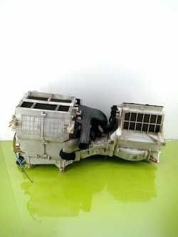 радиатор отопителя Pajero III 3.5 V6 европа 443110-3812 116300-8670