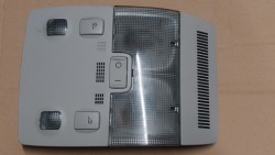 seat EXEO лампочка Освещение Кузова 8E0947135A