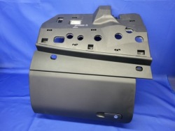 бардачок пассажира vw TOUAREG II