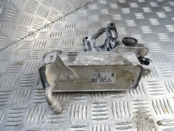 радиатор охлаждения Масло BMW G11 G12 G30 G32 8607237