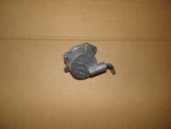 вакум насос MERCEDES W203 W210 2.2 CDI