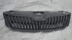SKODA RAPID 12- решетка радиатора 5JA853668 // 2352