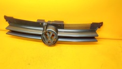 решетка радиатора перед Golf IV 97-04r