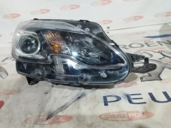 Фара правая peugeot 308 и рестайлинг RCZ 11-15 оригинал 9674039780