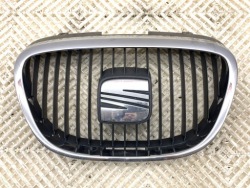 решетка радиатора seat ALTEA Минивен
