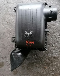 Dodge RAM IV 08r 4.7 корпус салонного фильтра Воздух 53032043AE