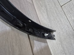 13712. MERCEDES X1 U11 молдинг крыло задний правый 9881964