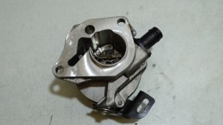 renault oe 8201005306-B насос вакум