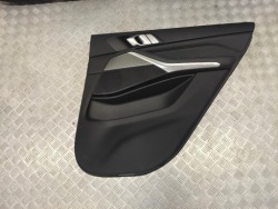 BMW G05 бочки дверные карты