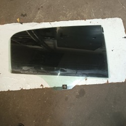 FIAT PUNTO 05-11 стекло зад правый 5D 2008 08 r.