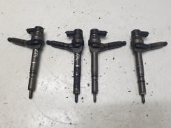 Форсунка 0445110174 Bosch 1.7 opel