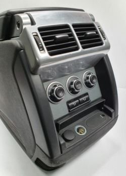 тунель середина бардачок Range Rover III L322 европа