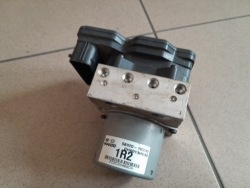 Hyundai ACCENT IV 2011 2012 насос ABS 58920-1R200