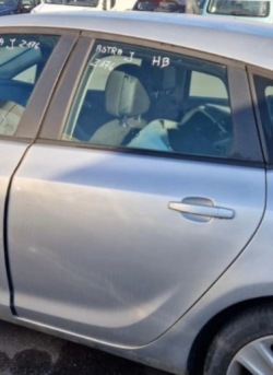 дверь левая задняя Z176 opel Astra J IV HB 5D 09-12r