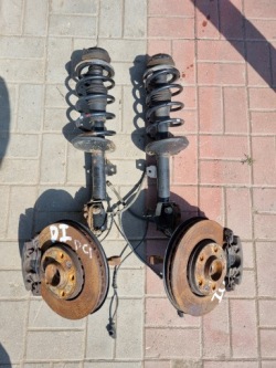 Dacia Duster и 09-13 1.6 16V амортизатор пневматический поворотный кулак, цапфа