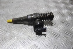 насос форсунка vw PASSAT B6 1.9tdi