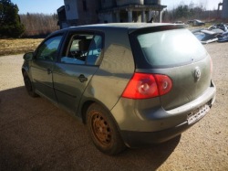 volkswagen Golf форсунка 2005 2.0л