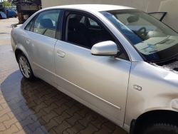 Audi A4B6 седан дверь задняя правая Комплектная 2006R