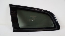 volvo V60 II стекло кузова левый