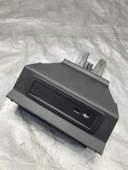 usb mercedes-benz oe A2478203902