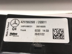 A2979063500 фонарь накладка MERCEDES EQA 250 led оригинал