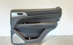 2019 REXTON дверные карты задних