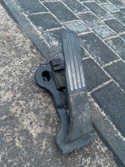 потенциометр педаль газа 1K1721503AK vw GOLF VI