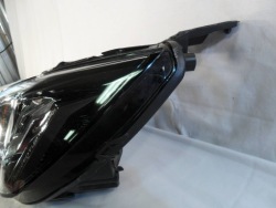peugeot 208 II 2008 19- левая фара full led Eco целая европа состояние