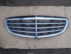 решетка радиатора MERCEDES W205 Elegance