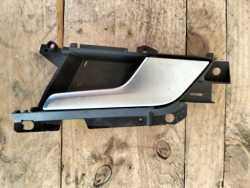 ручка двери внутренняя A4 B9 8W0837020F