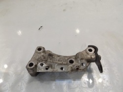 C3 PICASSO 1, лапа Двигателя