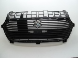 решетка радиатора suzuki SWIFT
