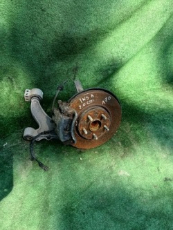 opel INSIGNIA A 2.0 170 поворотный кулак, цапфа левая передняя