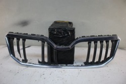 решетка радиатора SKODA YETI рестайлинг
