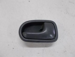 mazda 323 V BA 323S ручка двери внутренняя передняя