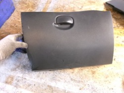 renault KOLEOS и бардачок пассажира европа