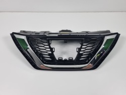 nissan QASHQAI II J11 решетка радиатора 62398-HV00A