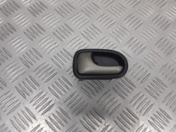 ручка левая передняя внутренняя mazda 323 F