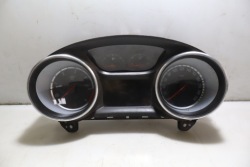 часы opel INSIGNIA B Grand спорт 1.6