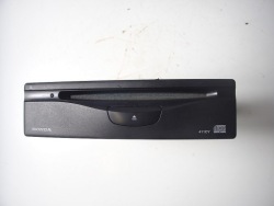 плит CD радио Honda Accord VI 08A06-1C6-000 M5XL8MM
