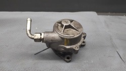 72117205 насос вакум renault CLIO и 1.9