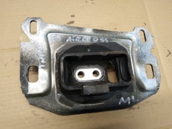 peugeot oe 9813699680 подушка коробки