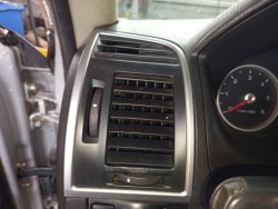 воздухозаборник жалюзи потока воздуха Cadillac CTS передний левый NR613