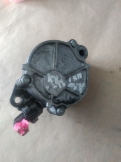вакум насос CITROEN C4 C5 peugeot 307 1.6