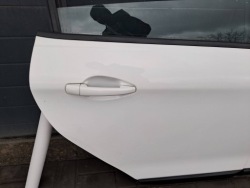 peugeot 2008 дверь правая передняя зад 2014 комплект