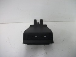MERCEDES W177 A180 usb A2478204002