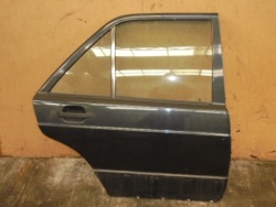 MERCEDES 190 W201 дверь